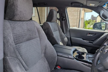 Toyota Land Cruiser 300 AX, 2023