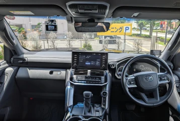 Toyota Land Cruiser 300 AX, 2023