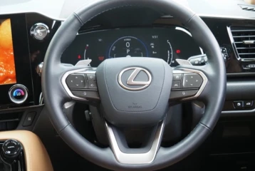 Lexus NX 350h Version L, 2023