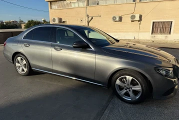 Mercedes E-class , 2017