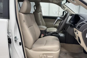 Toyota Land Cruiser Prado TX L Package, 2023