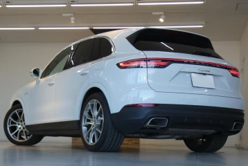 Porsche Cayenne Tiptronic E-Hybrid, 2022
