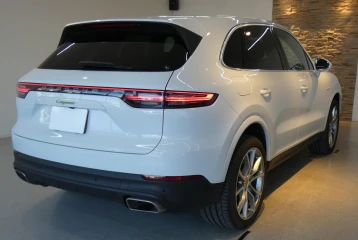 Porsche Cayenne Tiptronic E-Hybrid, 2022