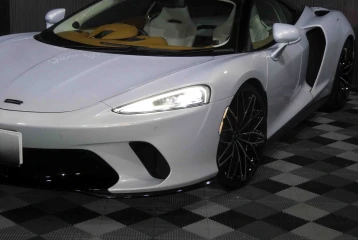 McLaren GT , 2023
