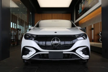 Mercedes EQE 350 4MATIC, 2024