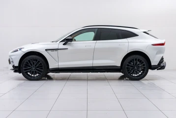 Aston Martin DBX 707, 2023