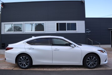 Lexus ES 300h, 2024