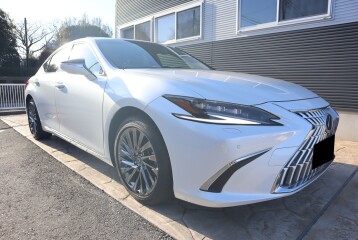 Lexus ES 300h Graceful Escort, 2023
