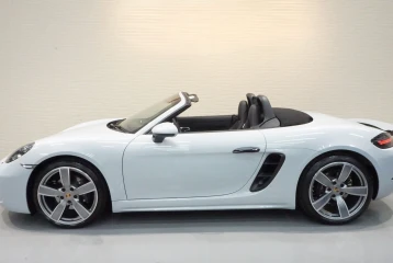 Porsche Boxster 718, 2024