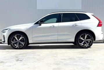 Volvo XC60 T6 Recharge Geartronic Plus Bright, 2024