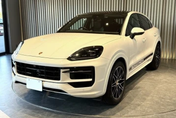 Porsche Cayenne Coupe Tiptronic, 2024