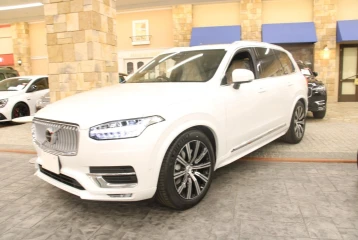 Volvo XC90 PLUS B5, 2024