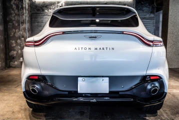 Aston Martin DBX Base, 2023