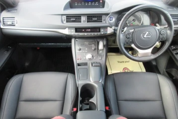 Lexus CT 200h, 2022