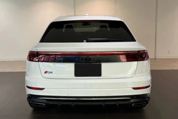 Audi Q8 55 TFSI Quattro S Line, 2025