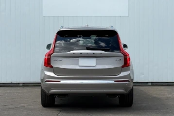 Volvo XC90 Ultra B5, 2024