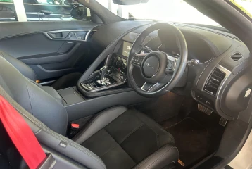 Jaguar F-Type , 2022