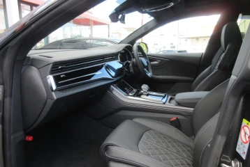 Audi SQ8 TFSI Quattro Tiptronic, 2024