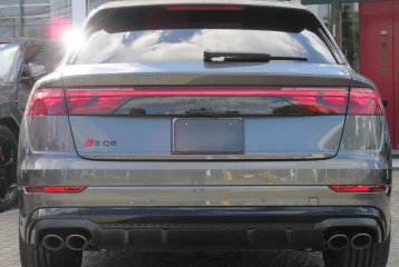 Audi SQ8 TFSI Quattro Tiptronic, 2024