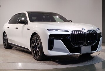 BMW i7 , 2025