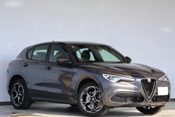 Alfa Romeo Stelvio Q4 Veloce, 2023