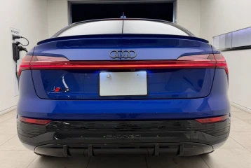 Audi Q8 Sportback e-tron 106 kWh 55 quattro e-tron S line, 2024