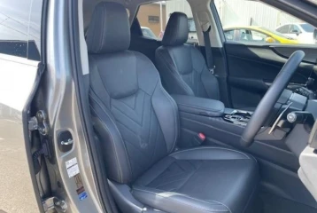 Lexus NX 450h+ Version L, 2025