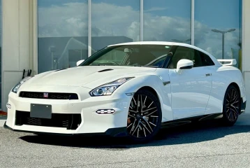 Nissan GT-R Pure Edition, 2024