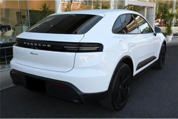 Porsche Macan 96 kWh, 2025