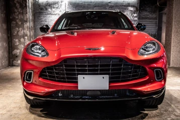 Aston Martin DBX Base, 2022