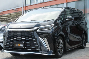 Lexus LM 500h Version L, 2025