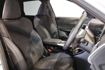 BMW iX1 eDrive20 M Sport, 2025