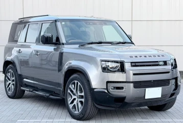 Land Rover Defender D300 X-Dynamic HSE, 2024