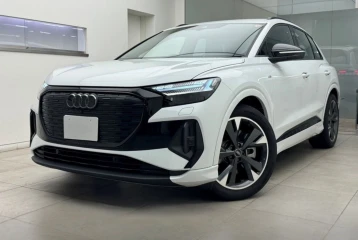 Audi Q4 e-tron 40 e-tron S line, 2025