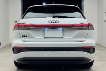 Audi Q4 e-tron 40 e-tron S line, 2025