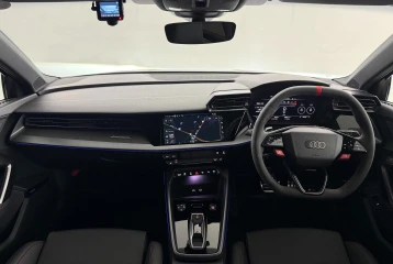 Audi RS3 TFSI quattro S tronic, 2025