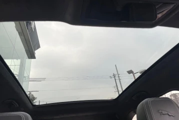 Jaguar F-Pace P400e R-Dynamic SE, 2025