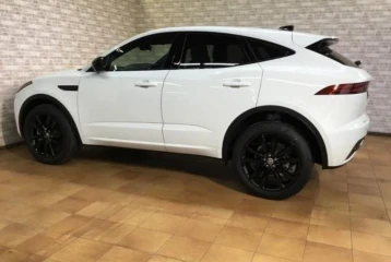 Jaguar E-Pace R-Dynamic SE, 2025