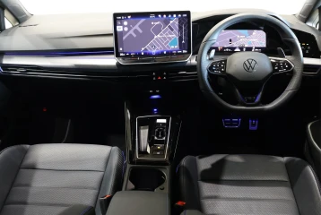 Volkswagen Golf Variant R Advance, 2025