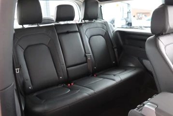 Land Rover Defender , 2023