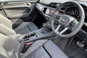 Audi Q3 35 TFSI S line, 2025