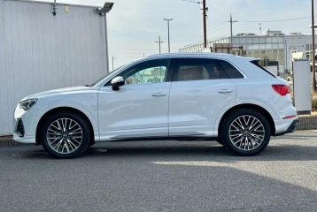 Audi Q3 35 TFSI S line, 2025