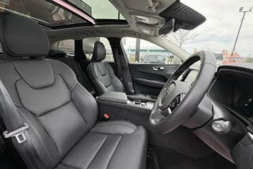 Volvo XC60 Ultra B5, 2025