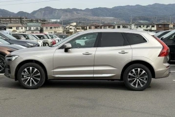 Volvo XC60 Ultra B5, 2025
