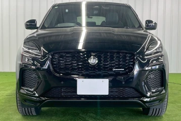 Jaguar E-Pace R-Dynamic SE Black, 2024