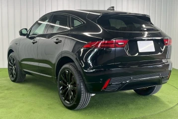Jaguar E-Pace R-Dynamic SE Black, 2024
