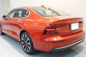 Volvo S60 Ultimate B4, 2023