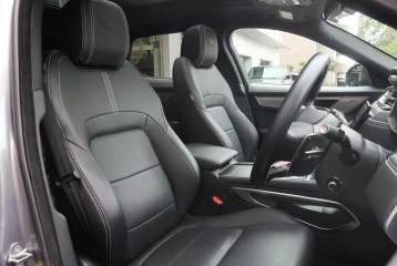 Jaguar F-Pace P250 R-Dynamic SE, 2024