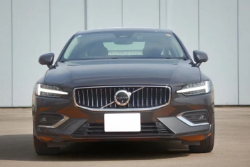 Volvo S60 Ultimate B4, 2024