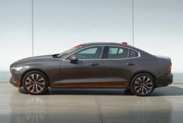 Volvo S60 Ultimate B4, 2024